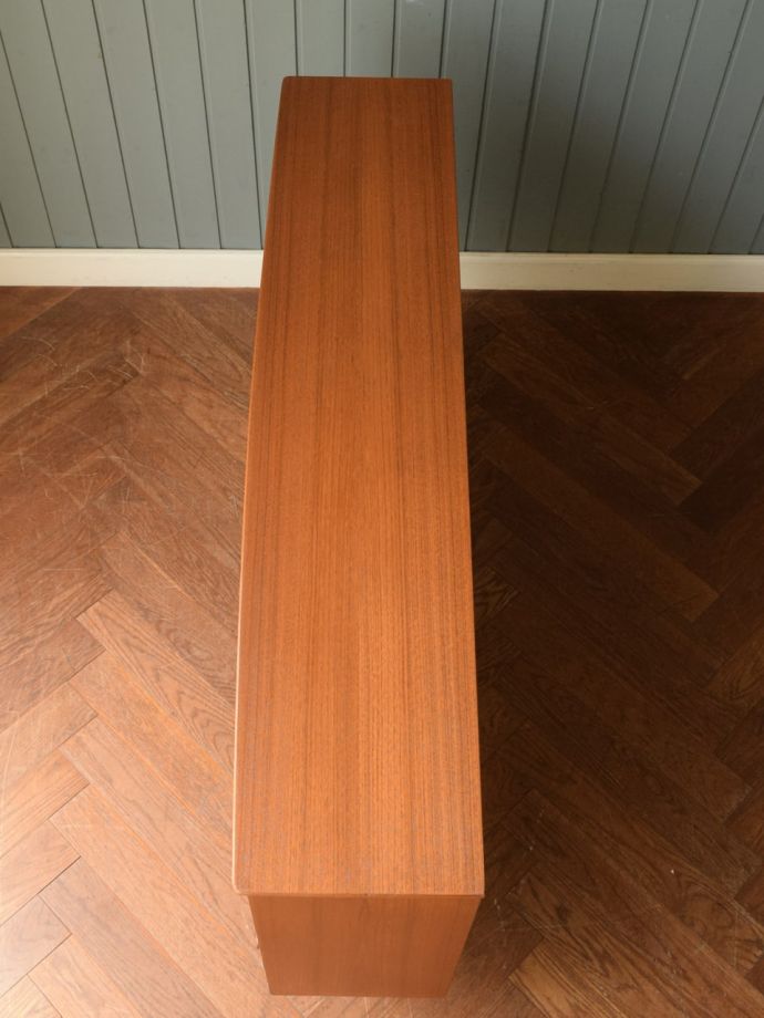 北欧キャビネットの天板