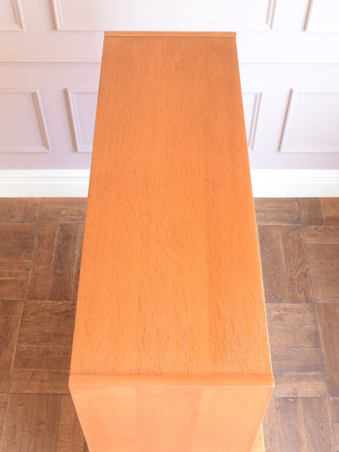 北欧キャビネットの天板