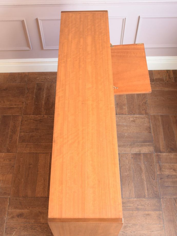 北欧キャビネットの天板