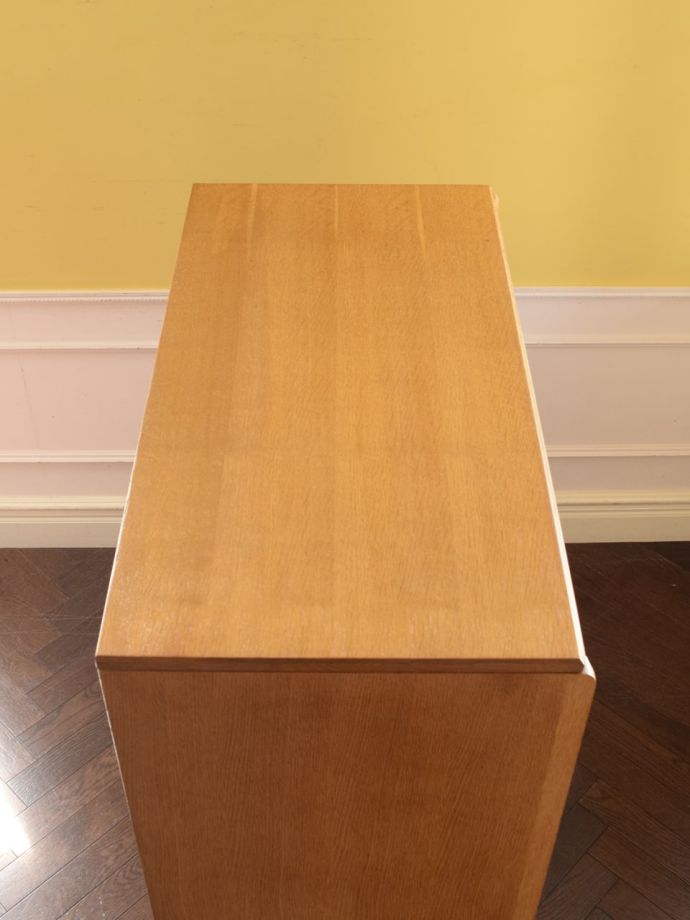 G-planのビンテージ家具の天板