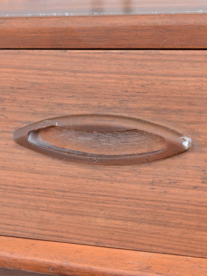 ビンテージキャビネットの取っ手