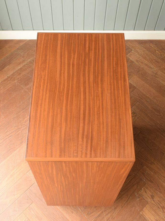 チェストの天板