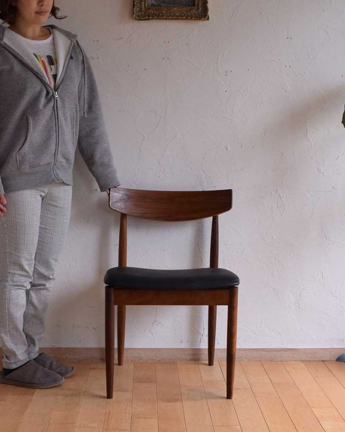 G-PLAN(Gプラン)　アンティーク チェア　ビンテージの北欧椅子、G-planのダイニングチェア。スッキリとカッコいい北欧スタイルの椅子ミッドセンチュリーに作られた北欧デザインの椅子は新しさとなつかしさ、両方を感じさせてくれます。(x-390-c-1)