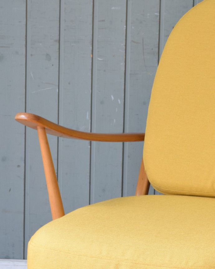 アーコールの家具 アンティーク チェア アーコール社のアンティークソファ、1人掛けのラウンジチェア。さらにリラックスできるアーム付き1人掛けのアーム付きチェアは、自分だけの時間をリラックスさせてくれる最強アイテム。(x-458-c)