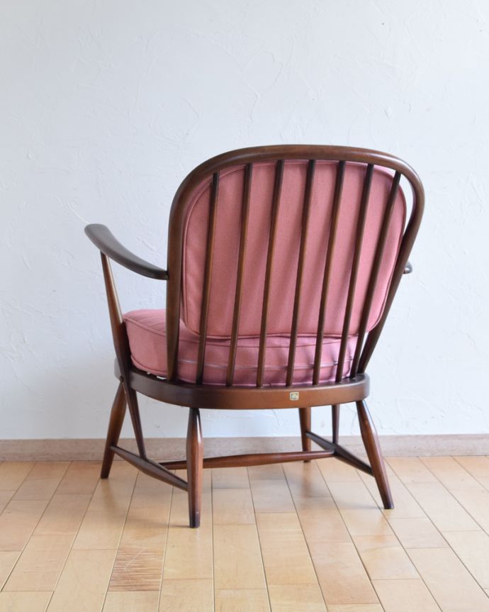 アーコールの家具　アンティーク チェア　アーコール社のアンティークソファ、1人掛けのラウンジチェア。やっぱりアーコール。(x-460-c)