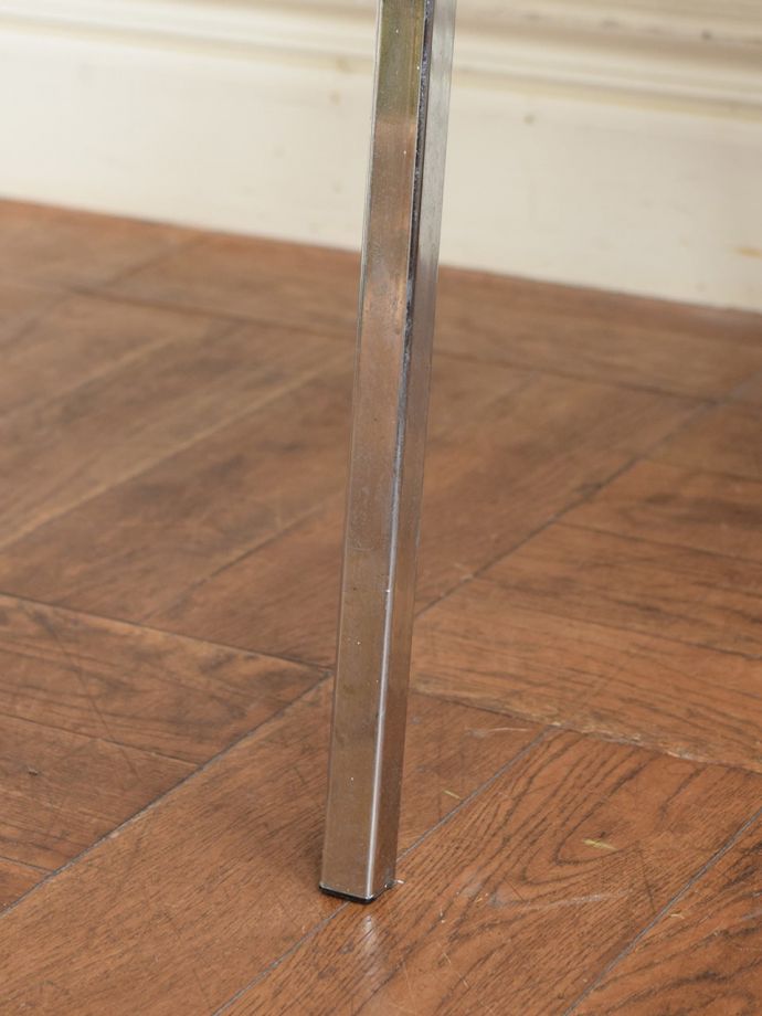 アンティーク椅子の脚