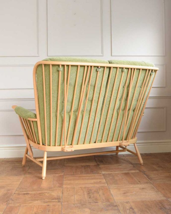 ビンテージソファの後ろ姿