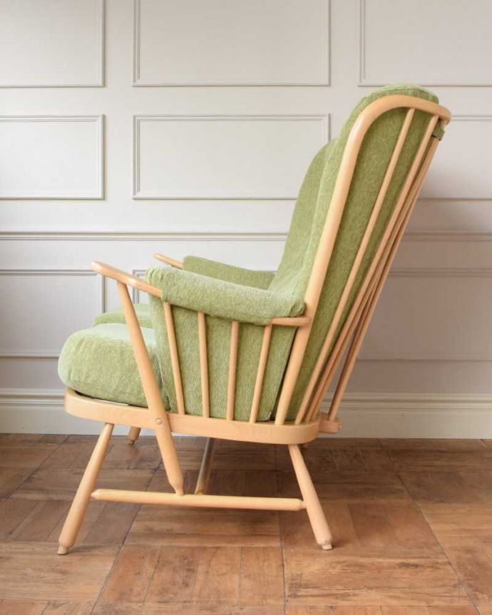 アーコールチェアの側面