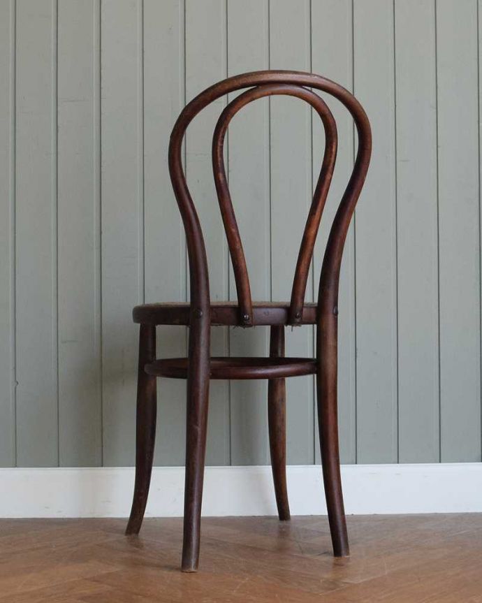 編み座になったダブルループのアンティークベントウッドチェア（トー