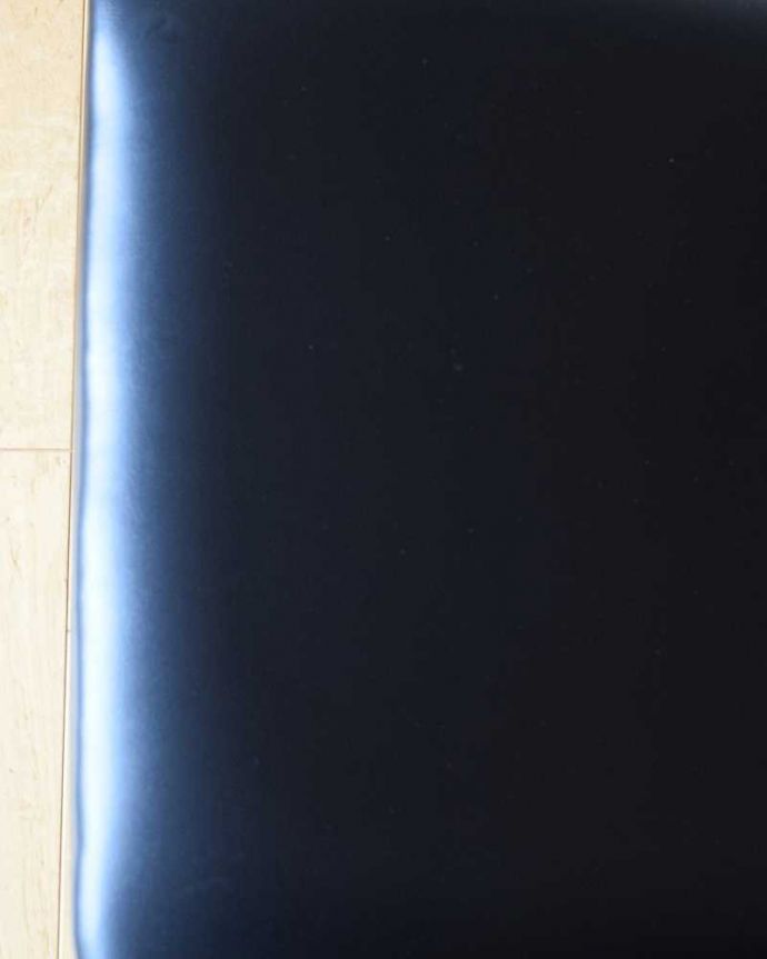 G-PLAN(Gプラン) アンティーク チェア 北欧スタイルにピッタリなヴィンテージチェア、フレスコのハイバックチェア(G-plan)。いつでも貼り替え出来ますシンプルなデザインを活かせるよう考えて座面の生地を選びました。(x-490-c)