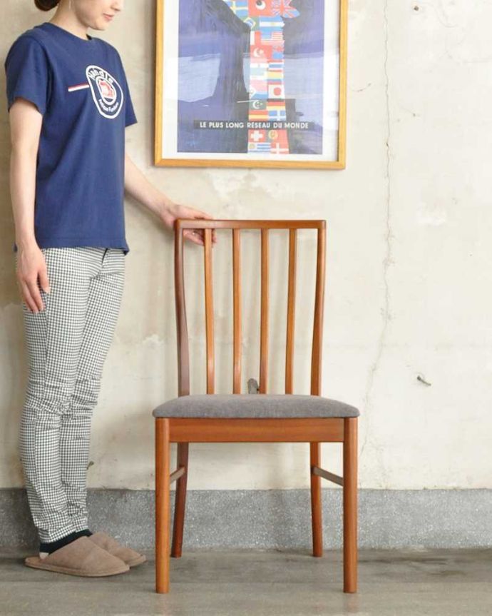 ダイニングチェア アンティーク チェア イギリスで見つけたマッキントッシュのダイニングチェア、木製フレームのヴィンテージチェア。スッキリとカッコいい北欧スタイルの椅子ミッドセンチュリーに作られた北欧デザインの椅子は新しさと懐かしさ、両方を感じさせてくれます。(x-495-c)