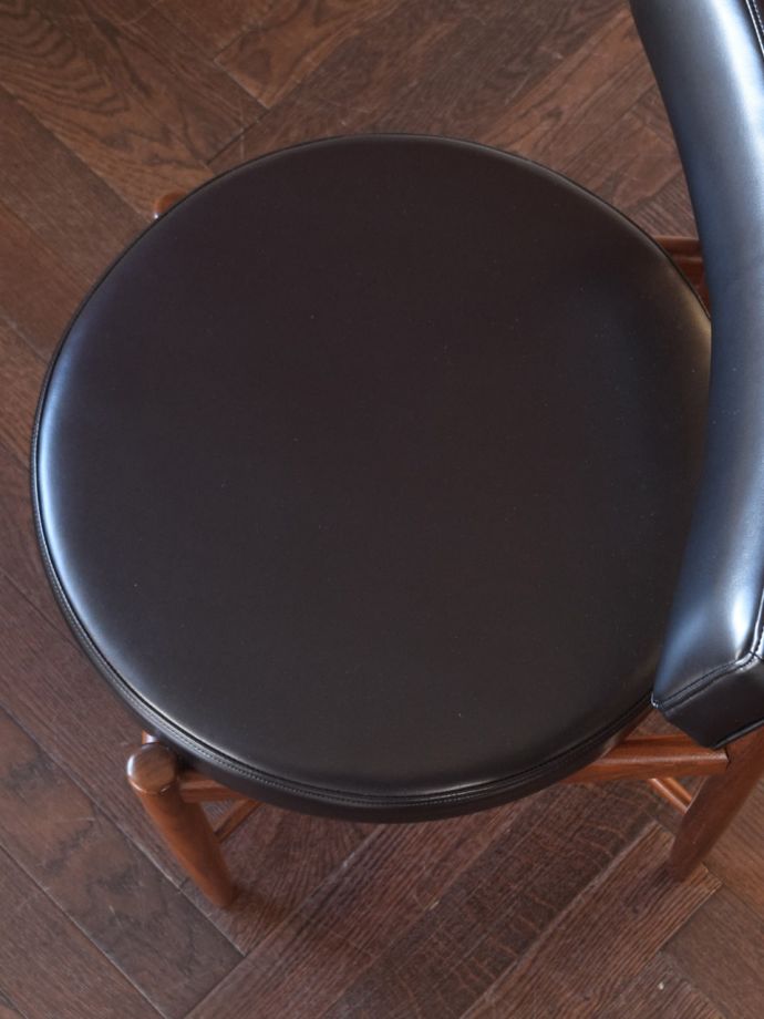 ビンテージチェアの座面