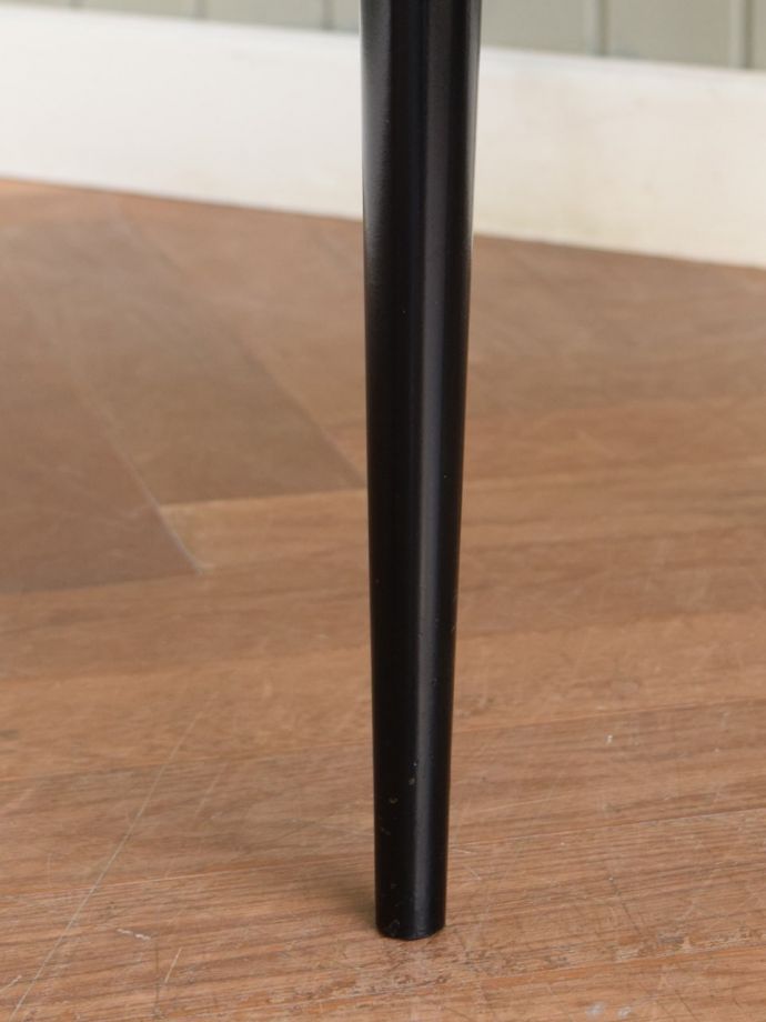 G-PLANの椅子の脚