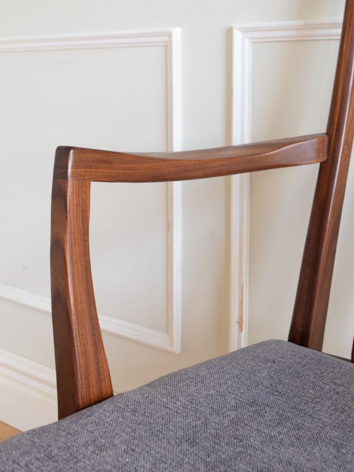 G-PLANの椅子のアーム