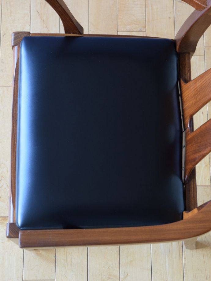 ビンテージチェアの座面