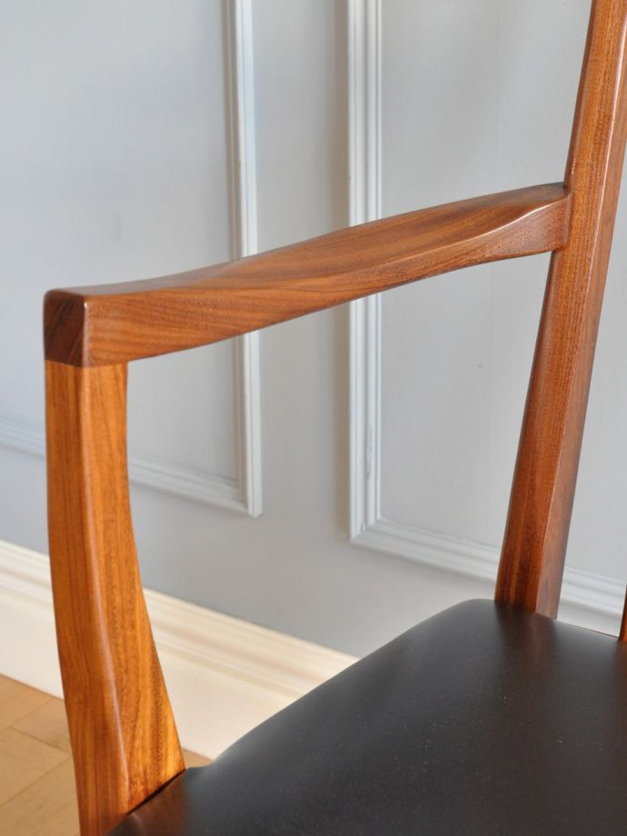 G-PLANの椅子のアーム