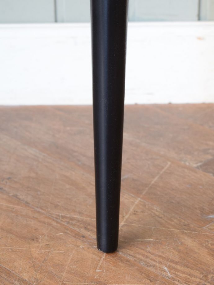 G-PLANの椅子の脚