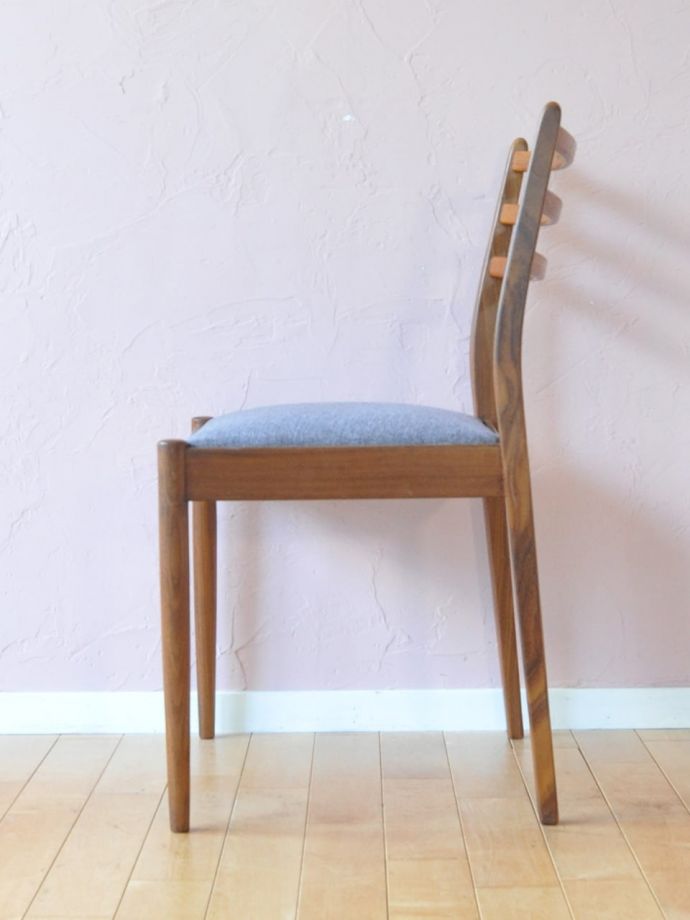 G-planの椅子の側面