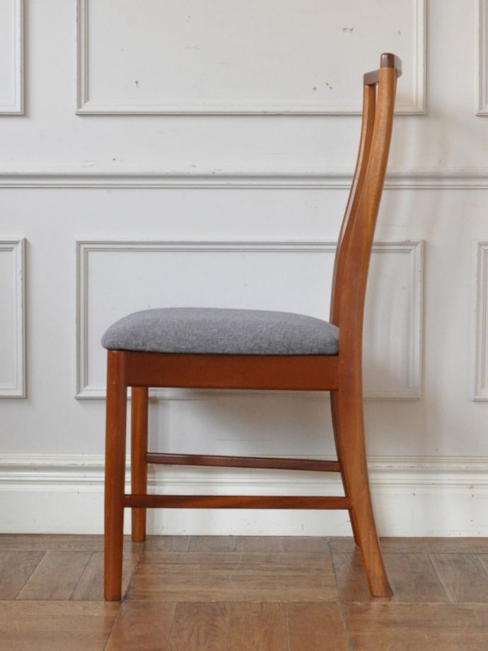 ビンテージチェアの側面