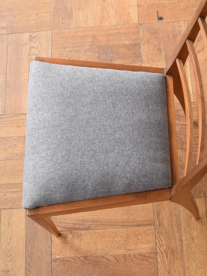 ビンテージチェアの座面