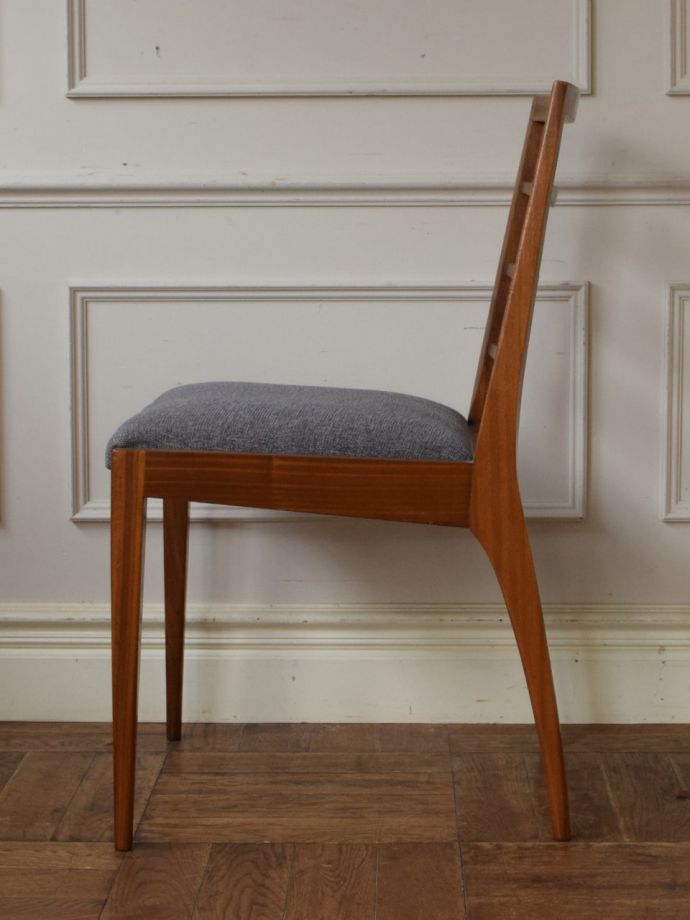 ビンテージチェアの側面