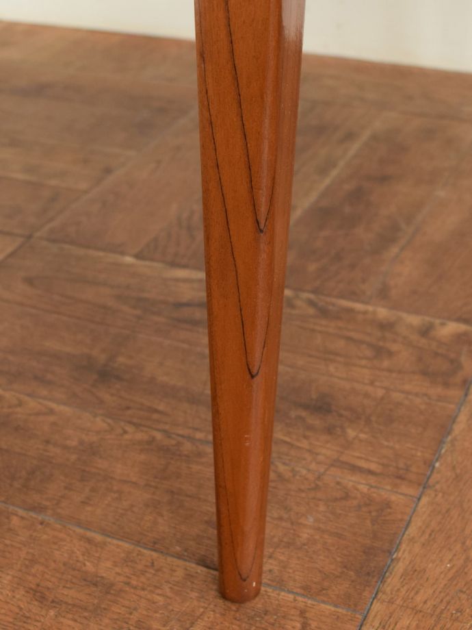 アンティーク椅子の脚