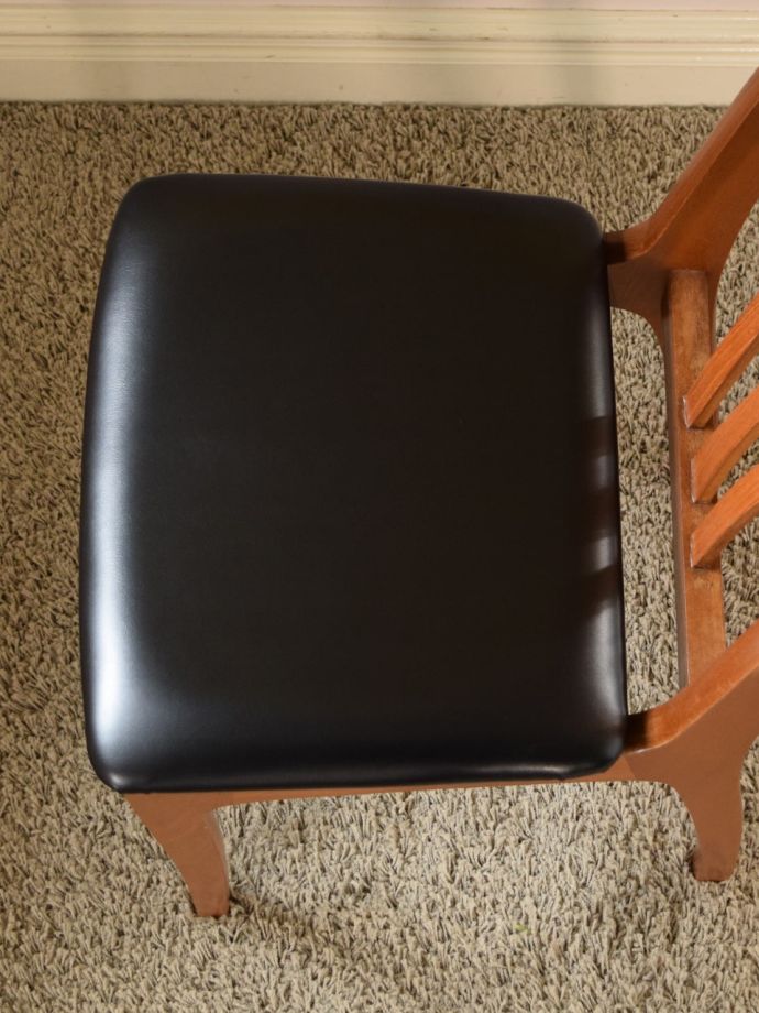 ビンテージチェアの座面