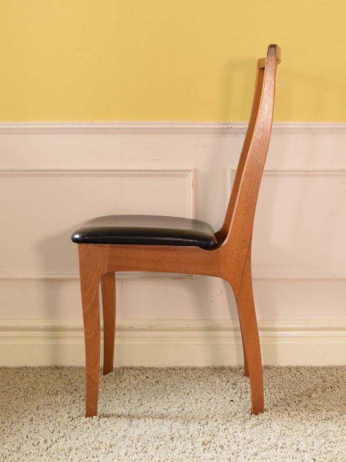 ビンテージチェアの側面