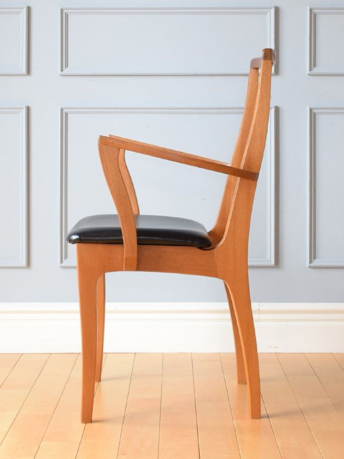 ビンテージチェアの側面