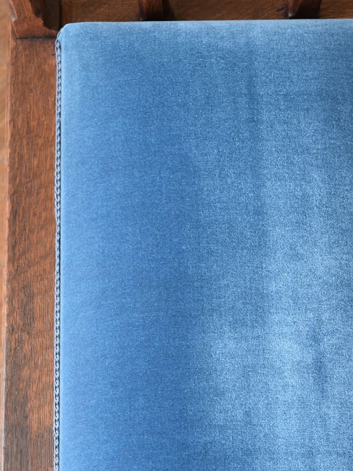 アンティークスツールの生地