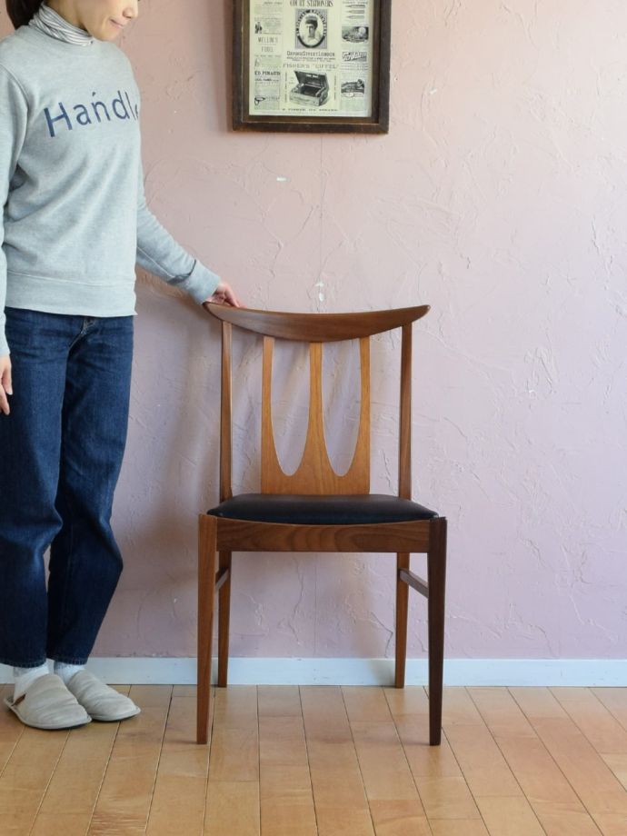 G-PLANのおしゃれなダイニング椅子、ブラジリアンシリーズのダブル