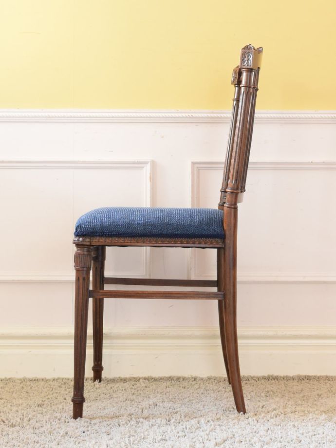 ナポレオンチェアの側面