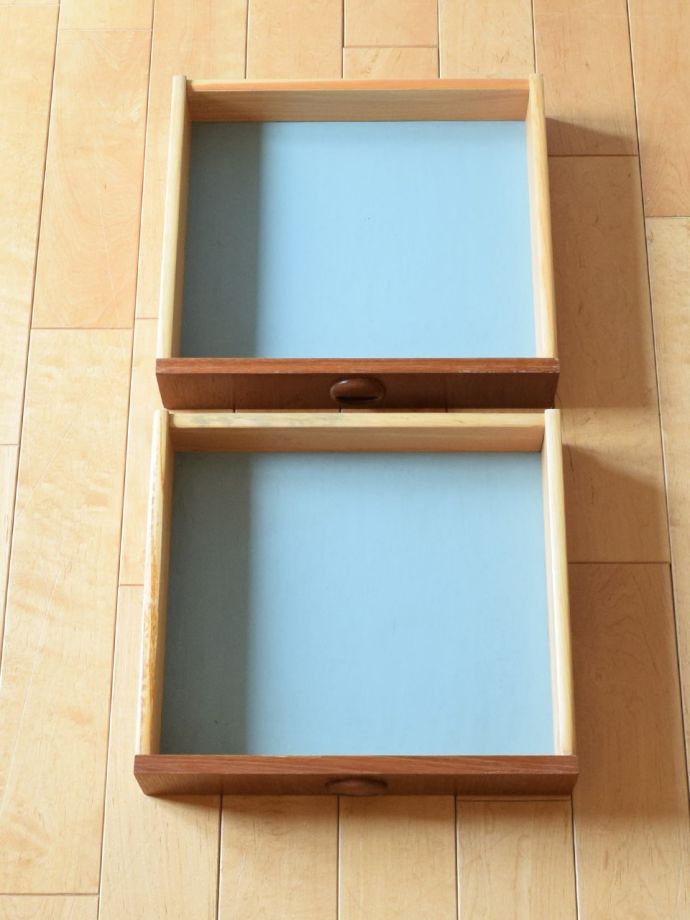 テレフォンベンチの引き出し