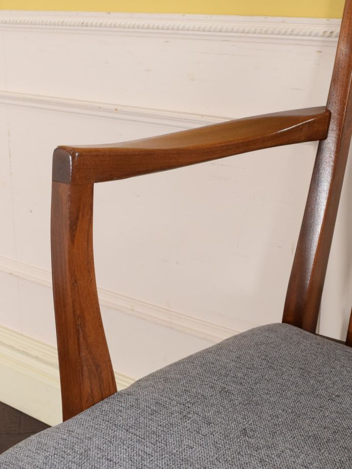 G-PLANの椅子のアーム