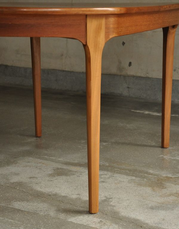 アンティークのテーブル アンティーク家具 食卓を彩るヴィンテージ家具、Nathan(ネイサン)社の伸張式のダイニングテーブル。キチンとお直ししました。(x-660-f)