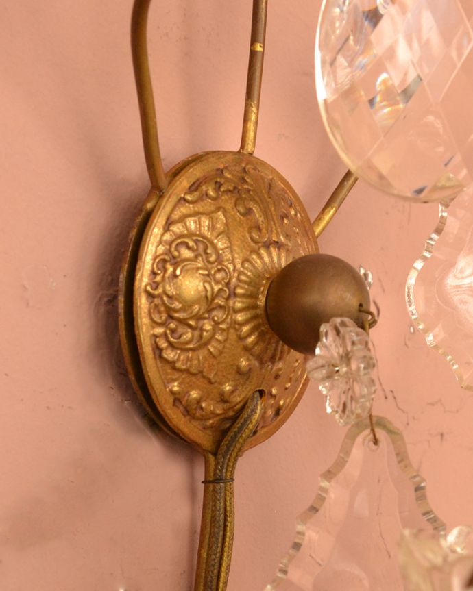 壁付けブラケット　照明・ライティング　フランスアンティークの壁付けシャンデリア（Ｅ17シャンデリア球付）。。(x-667-z)