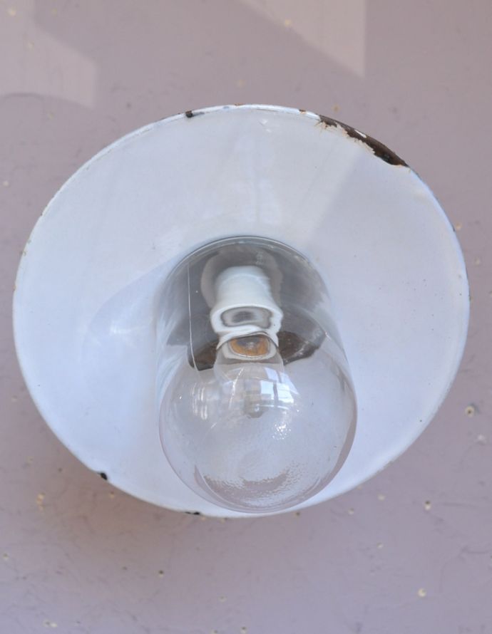 おしゃれな壁付けブラケット