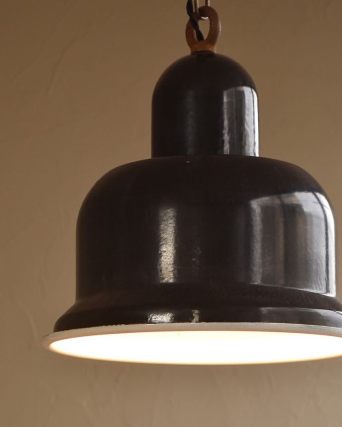 アンティーク琺瑯のシェード