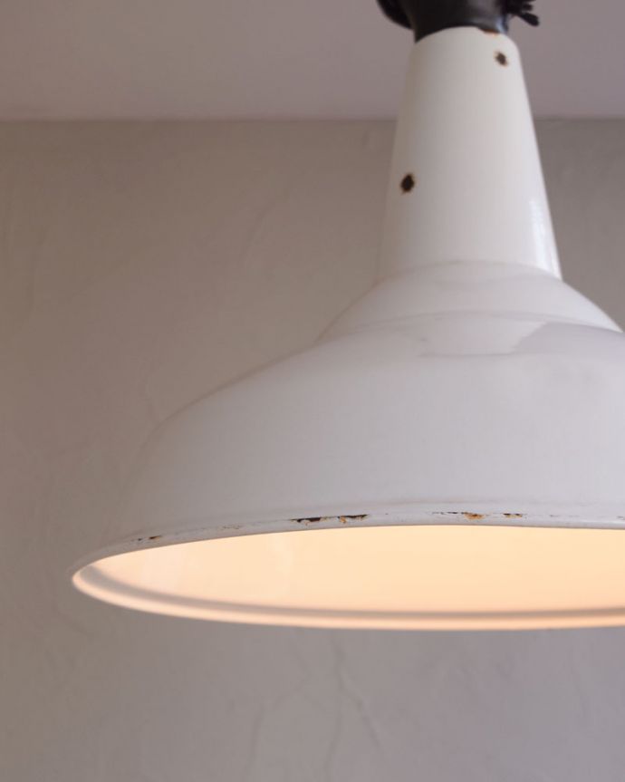 アンティーク琺瑯のシェード