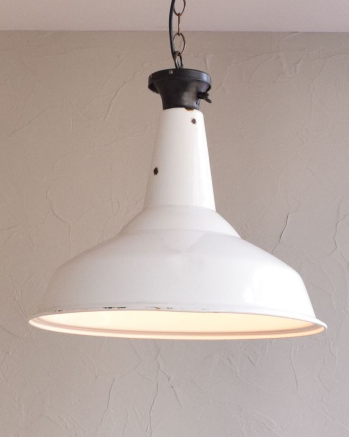 アンティーク照明の美しい灯り