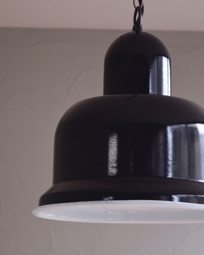 ペンダントライト 照明・ライティング おしゃれな北欧スタイルのヴィンテージエナメルランプ(E26球付き)。ホーローのもつ重厚感がクールでカッコいいんですホーローならではの明かりで、空間をあたたかく照らしてくれます。(x-781-z)