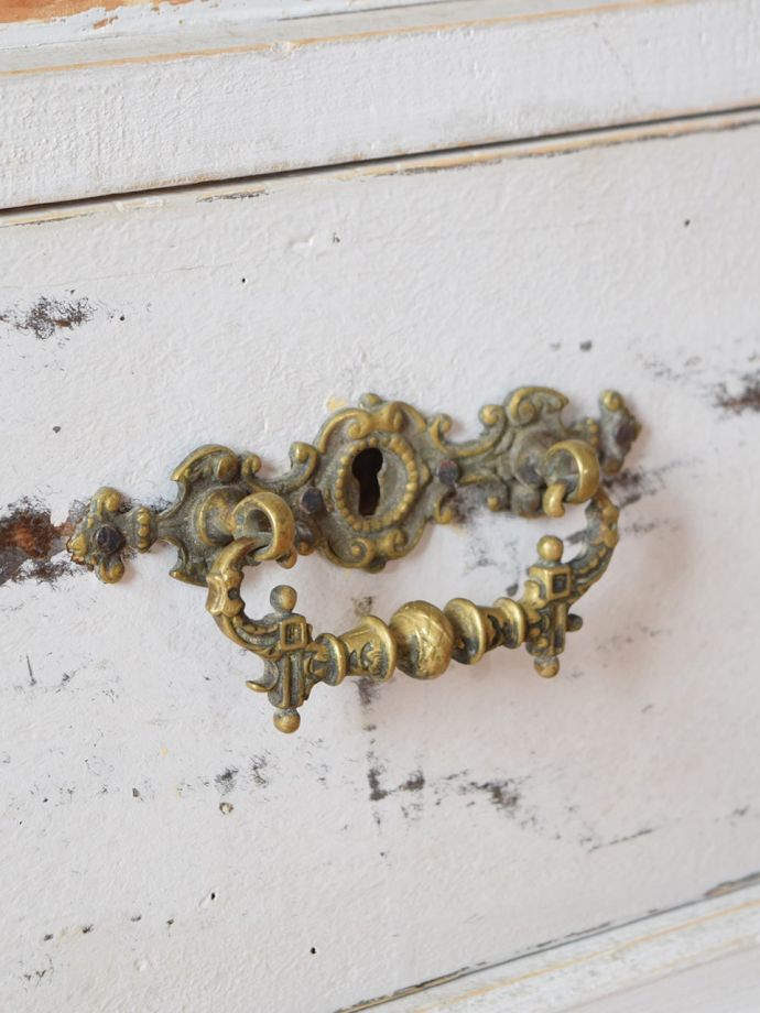 アンティーク家具の取っ手