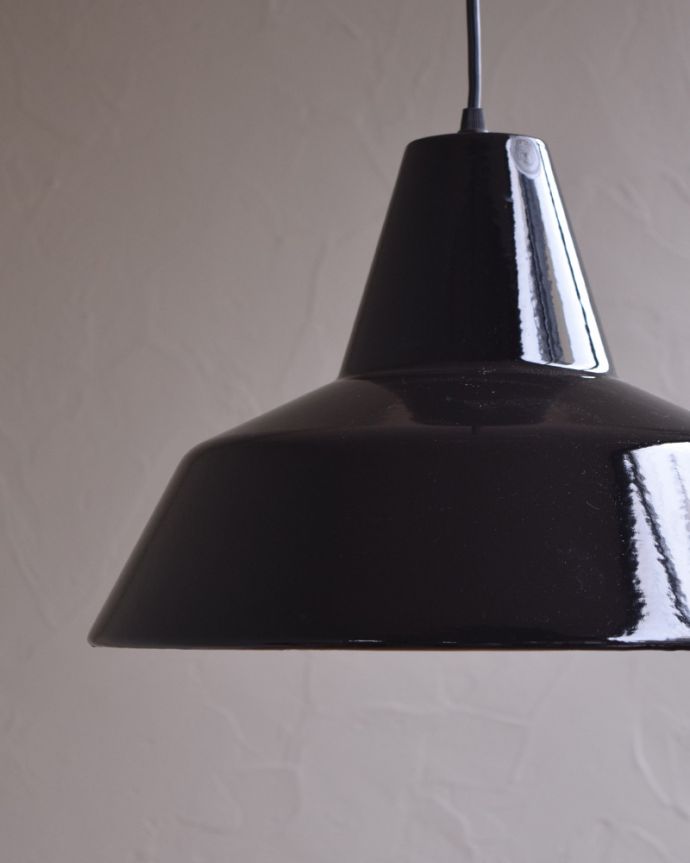 ペンダントライト 照明・ライティング 北欧インテリアにオススメ!ルイスポールセンのヴィンテージエナメルランプ(E26)。お部屋の中をふわっと彩りますペンダントライトは、灯りが付いていない時も目立つ存在。(x-800-z)