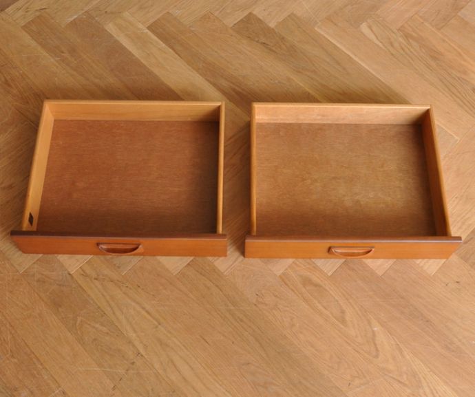 アンティークのキャビネット　アンティーク家具　ヴィンテージ家具、William Lawrence（ウィリアムローレンス）のキャビネット。キレイにお直ししました引き出しの中も修復の際、専門の職人がキレイにしました。(z-058-f)