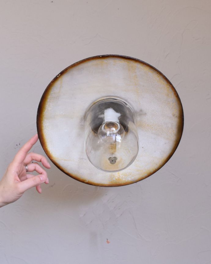 おしゃれな壁付けブラケット