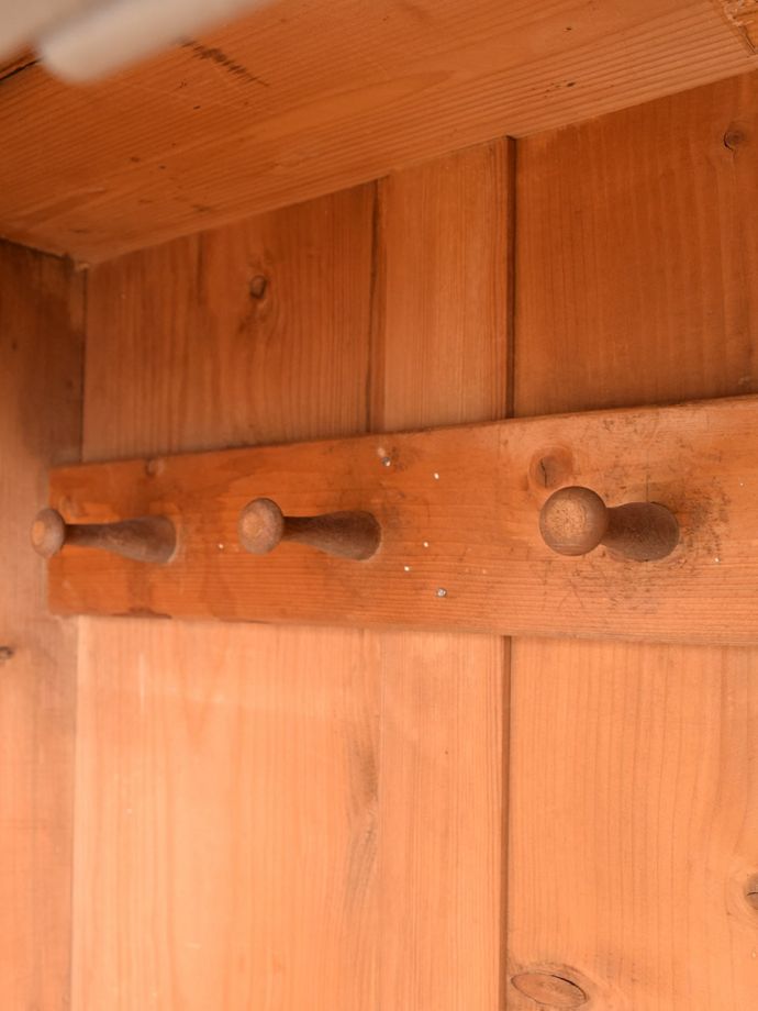 ワードローブのフック