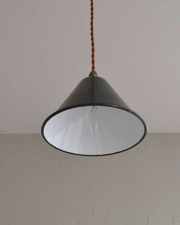 ペンダントライト　照明・ライティング　北欧テイストのアンティークペンダントライト（グリーン）（コード・シャンデリア電球・ギャラリーなし）。。(x-851-z)