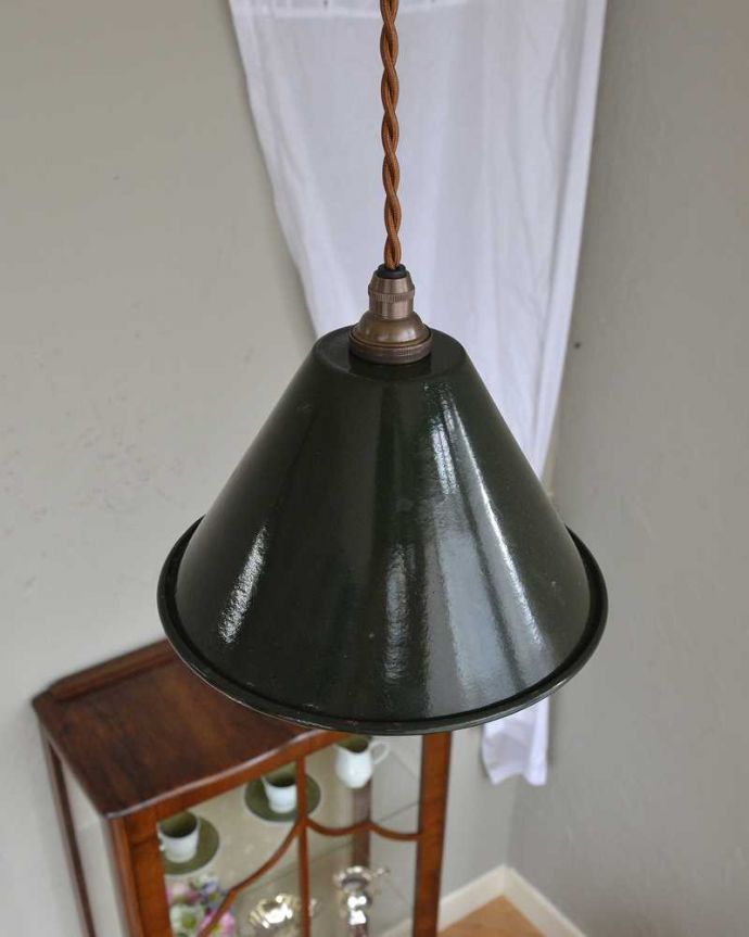 ペンダントライト　照明・ライティング　北欧テイストのアンティークペンダントライト（グリーン）（コード・シャンデリア電球・ギャラリーなし）。。(x-851-z)
