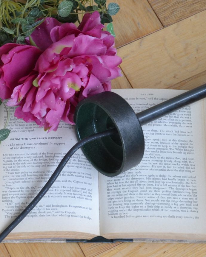 壁付けブラケット　照明・ライティング　フランスのアンティークデッキランプ、ポーチライト(外灯）（E26球付）。。(x-859-z)