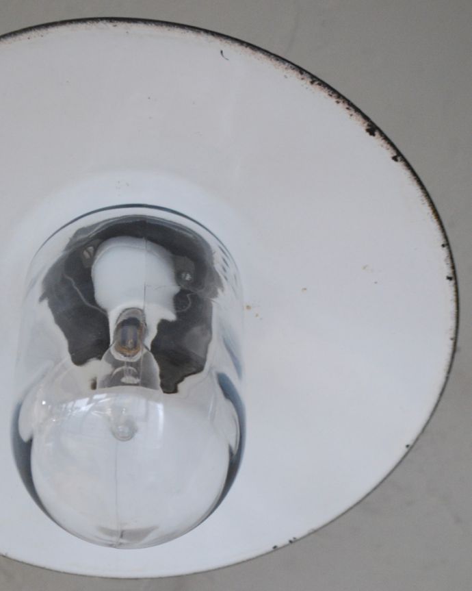 壁付けブラケット　照明・ライティング　フランスから届いたアンティークウォールランプ（外灯）（E26球付き）。。(x-867-z)